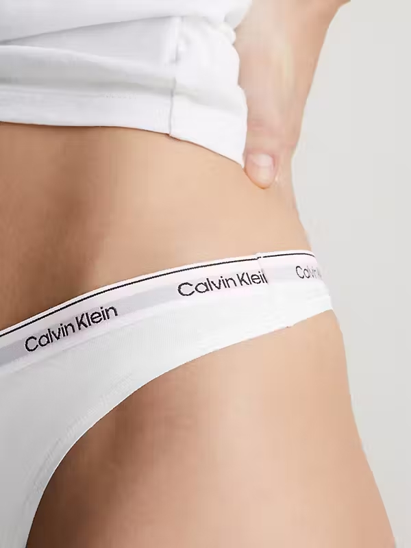 Calvin Klein Basic String W