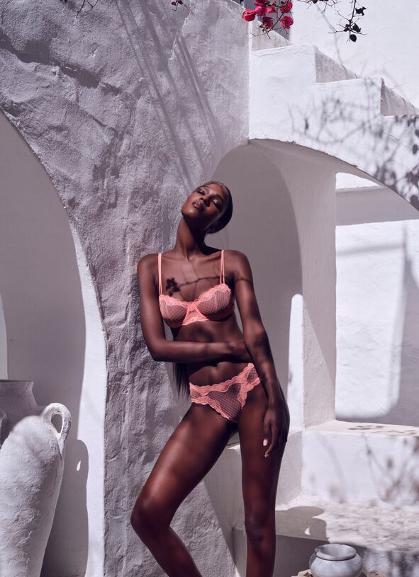 Andres Sarda ZAHA Balconnet opgaande naad