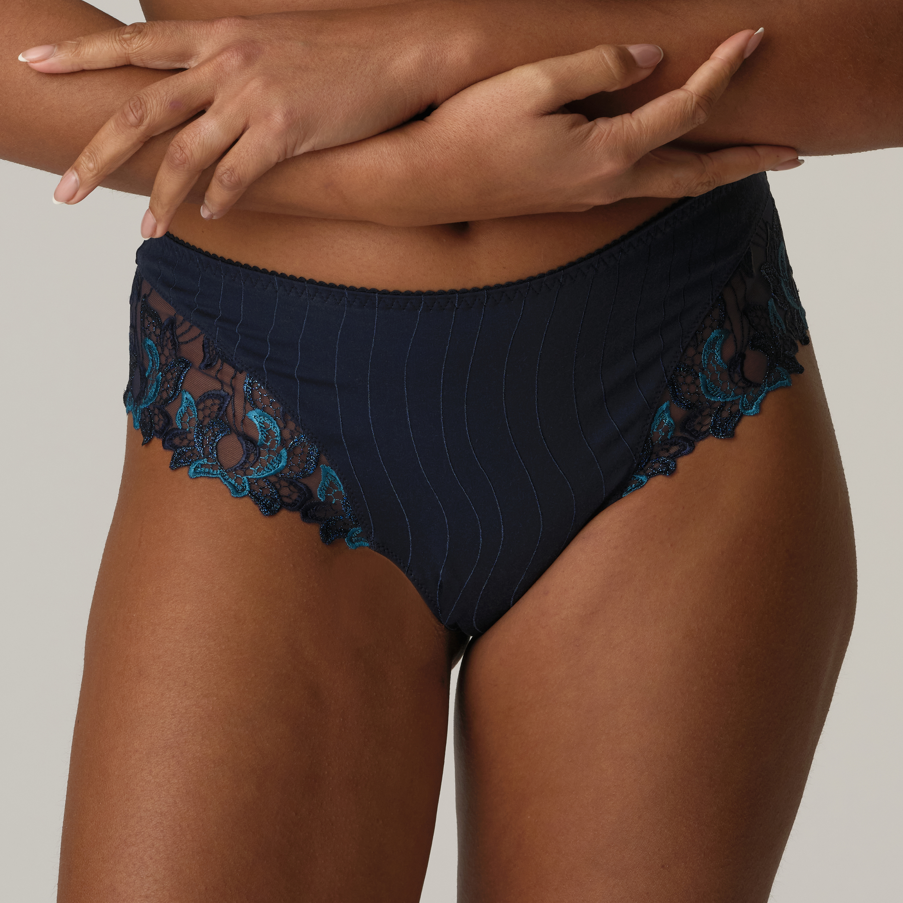 PrimaDonna Deauville luxe string