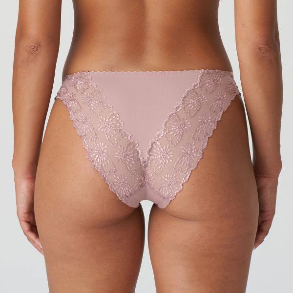 Linnenkastje - Lingerie - Ondergoed - Badmode